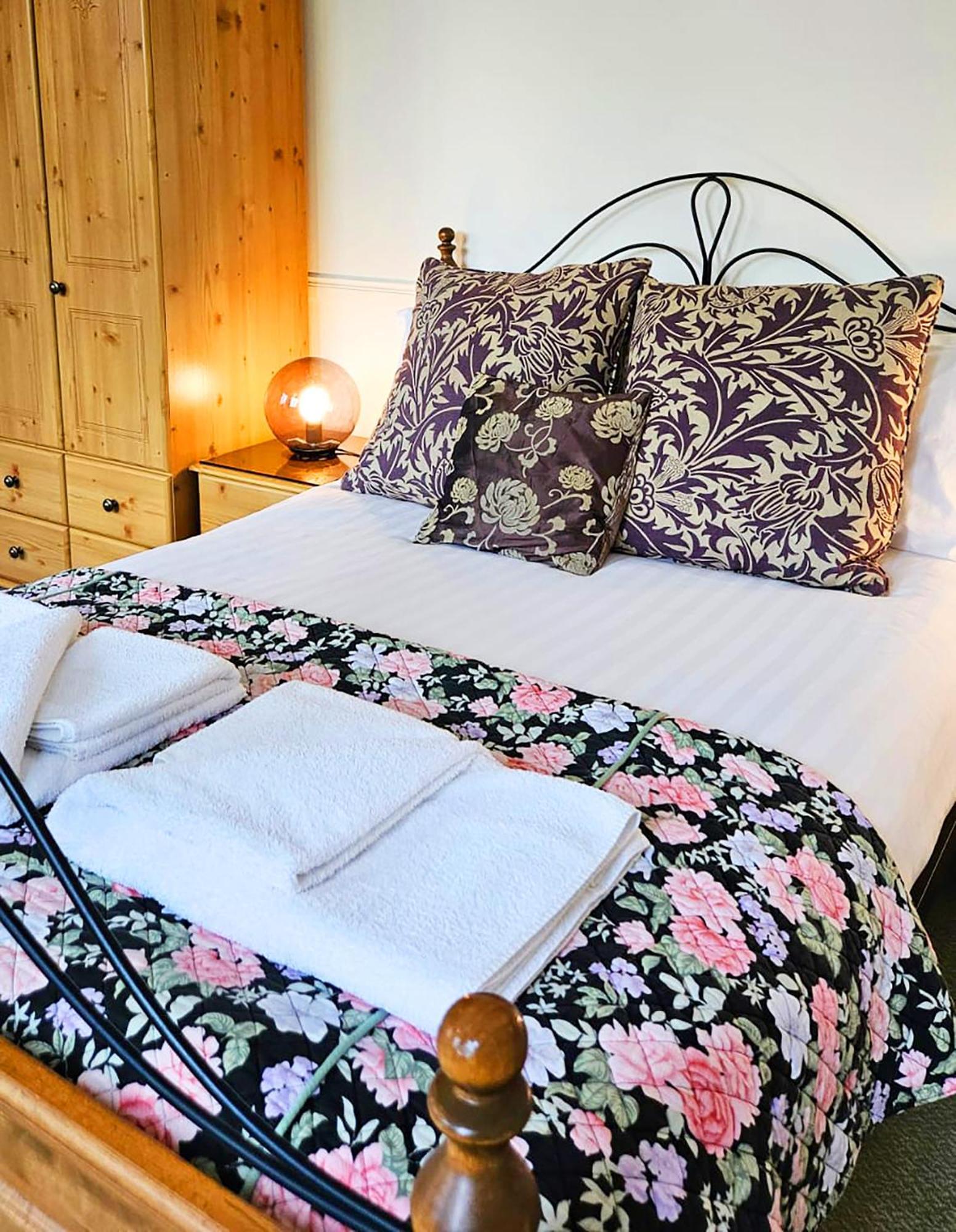 The Falls - Value Rooms At Aultnagar Estate Lairg Eksteriør bilde